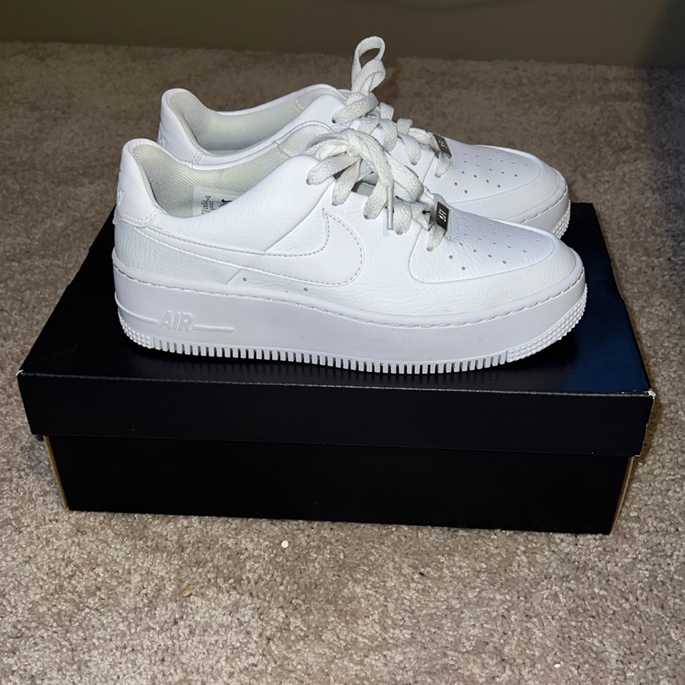 NIKE AF1 SAGE LOW